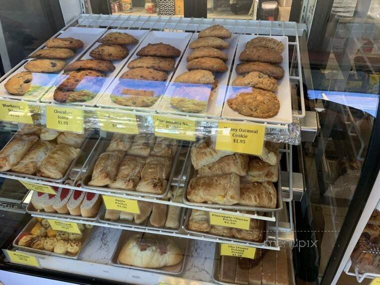 Nanding's Bakery - Waipahu, HI