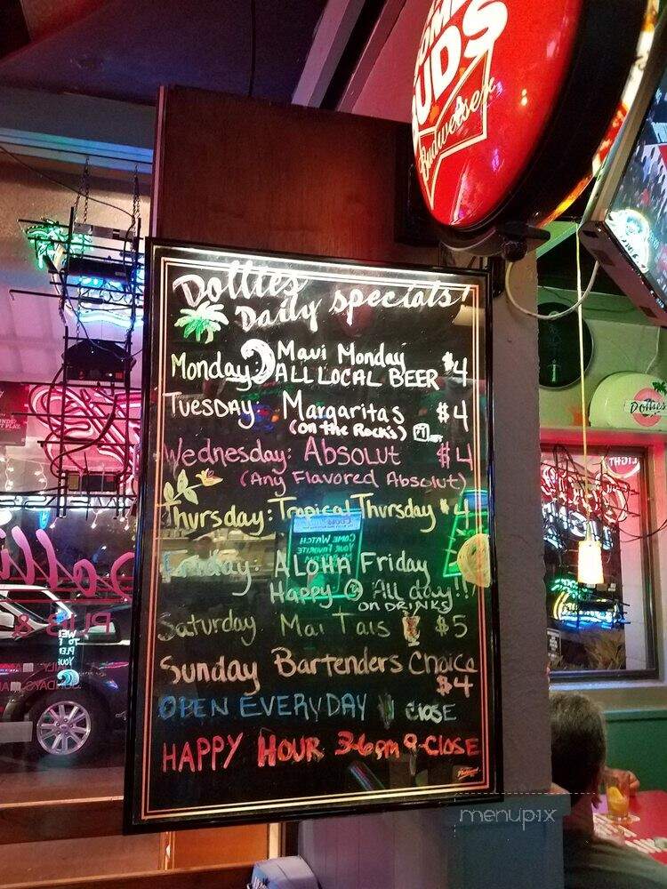 Dollie's Pub & Cafe - Lahaina, HI