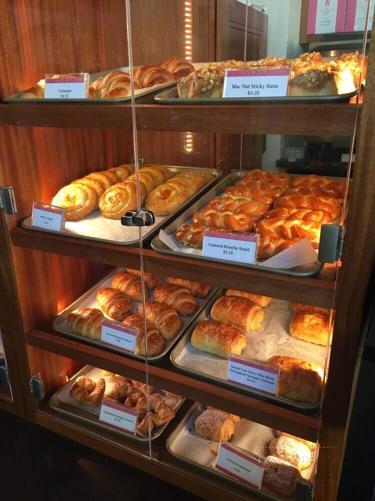 Royal Hawaiian Bakery - Honolulu, HI