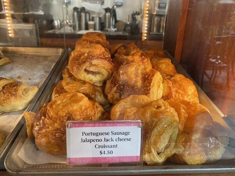 Royal Hawaiian Bakery - Honolulu, HI