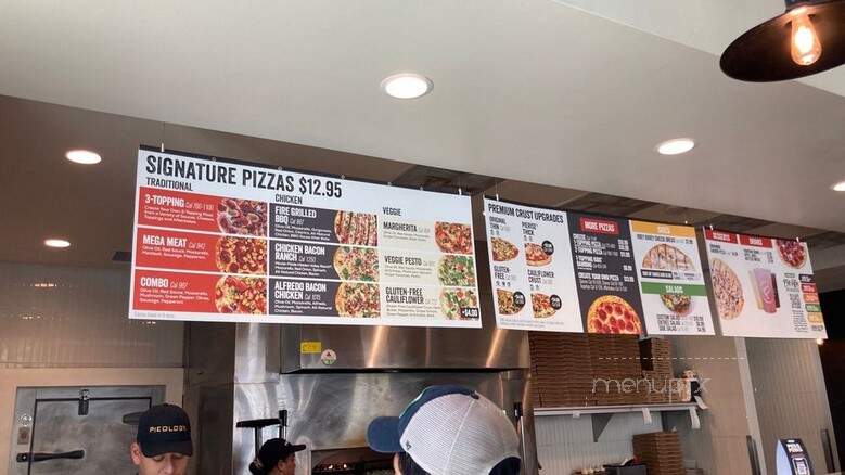 Pieology Pizzeria - Honolulu, HI